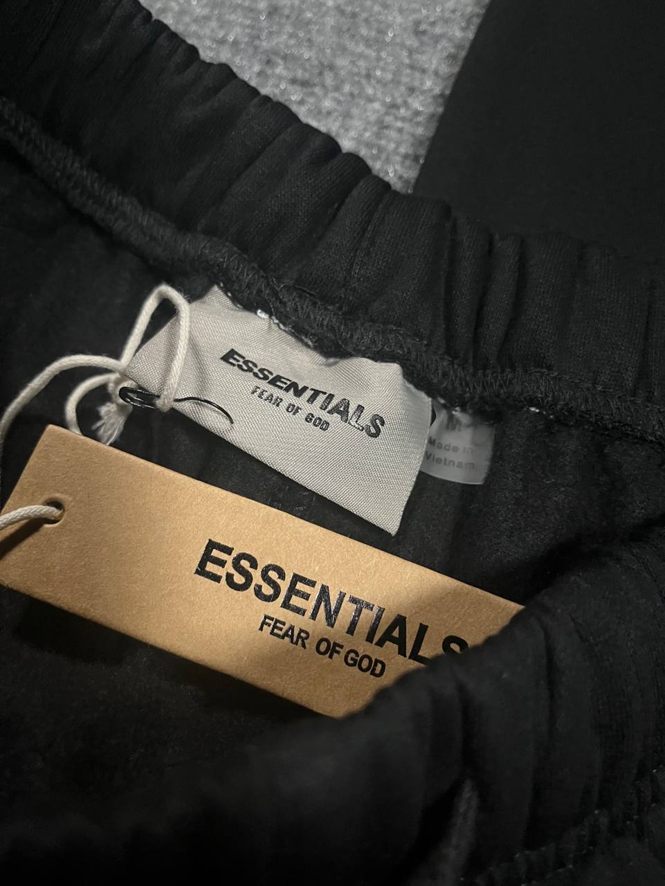 Es3entials set