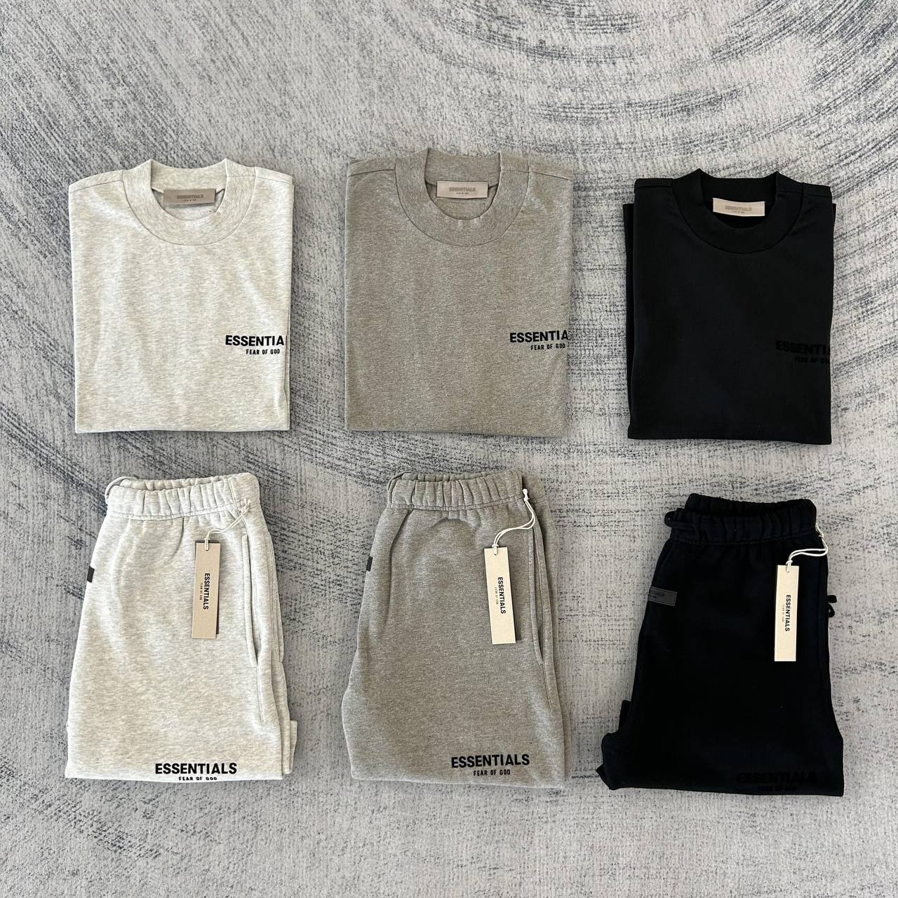 Es3entials shirts, joggers set