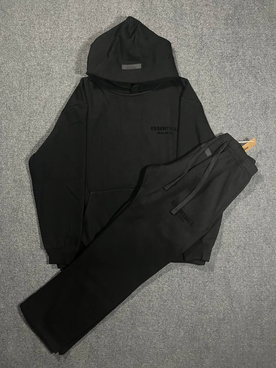 Es3entials set