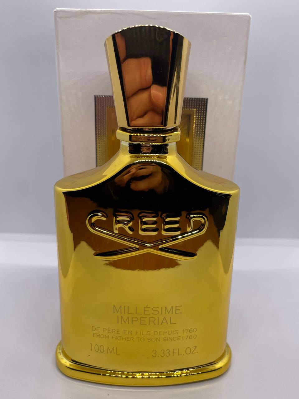￼Perfumes, colones