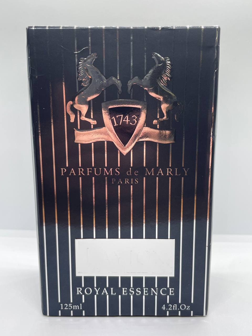 ￼Perfumes, colones